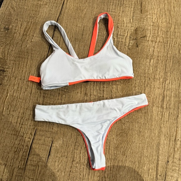 (SET) Maaji Mirrored Ring Sundeck Reversible Bikini. - Picture 9 of 10